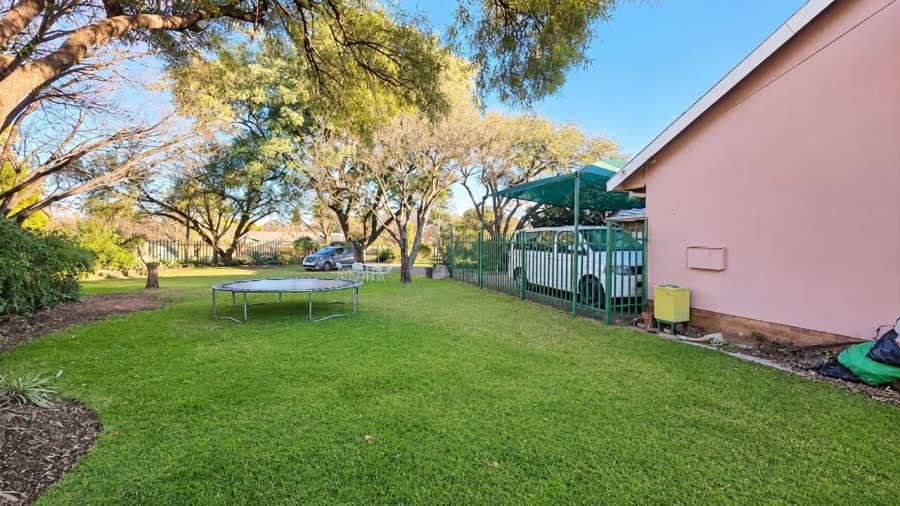 4 Bedroom Property for Sale in Flamwood North West
